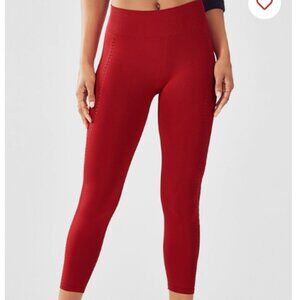 Fabletics Seamless Mid-Rise Solid Capri in Size XS, Toreador